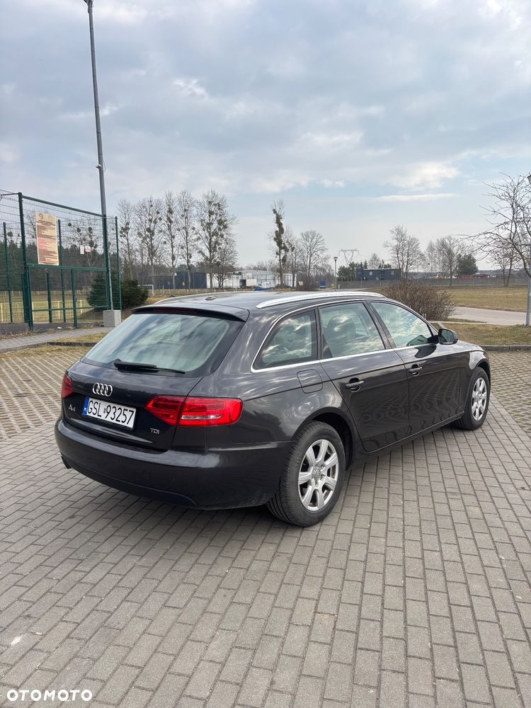 Audi A4 Avant - 6