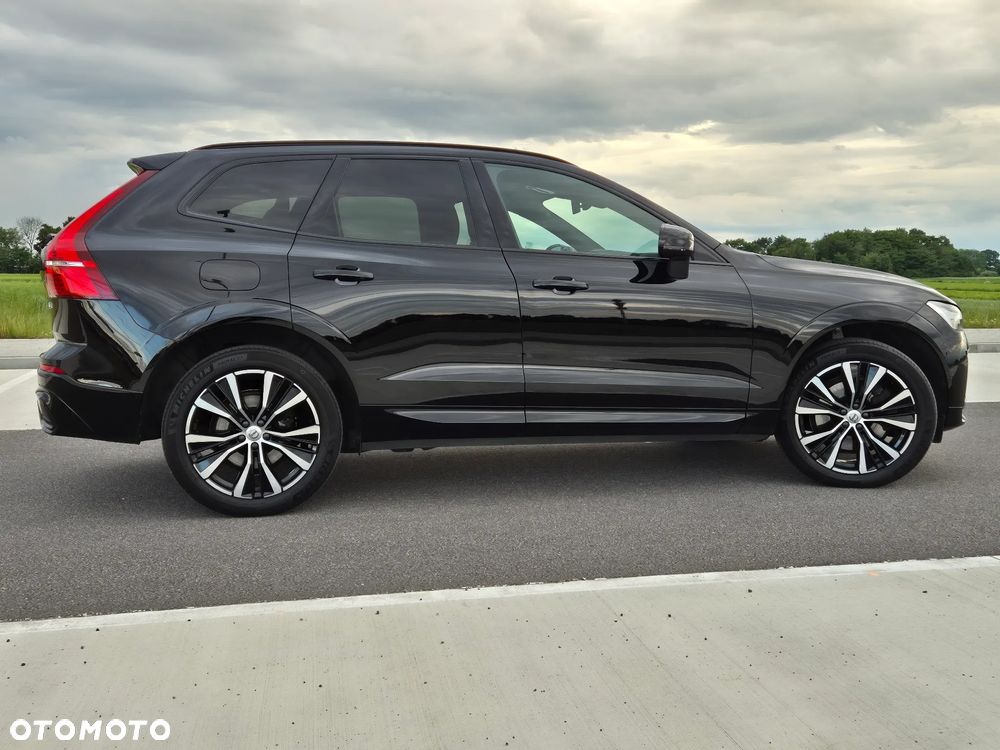 Volvo XC 60 B5 D AWD Ultimate Dark - 12