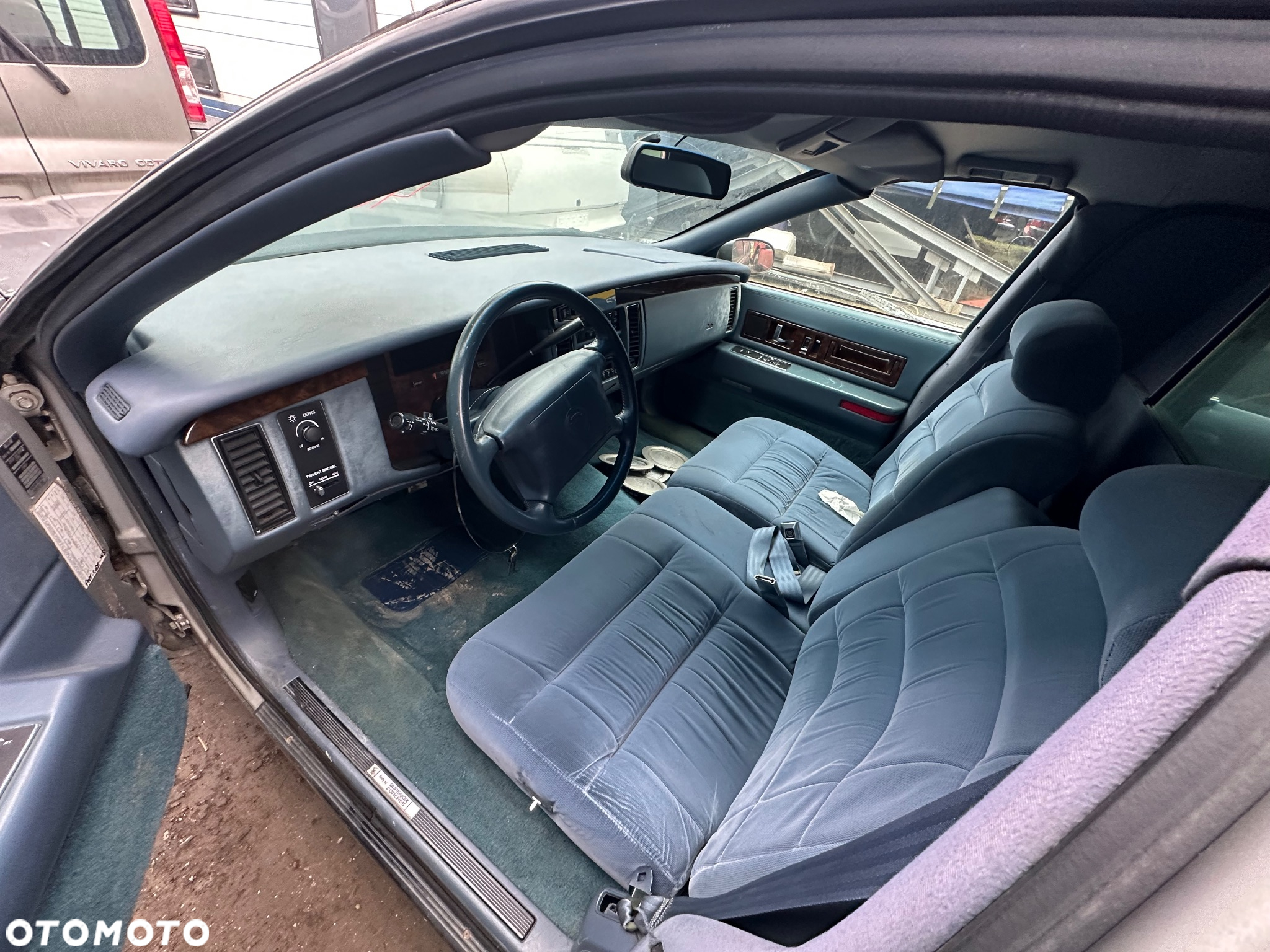 Cadillac Fleetwood 5.7 STD - 10