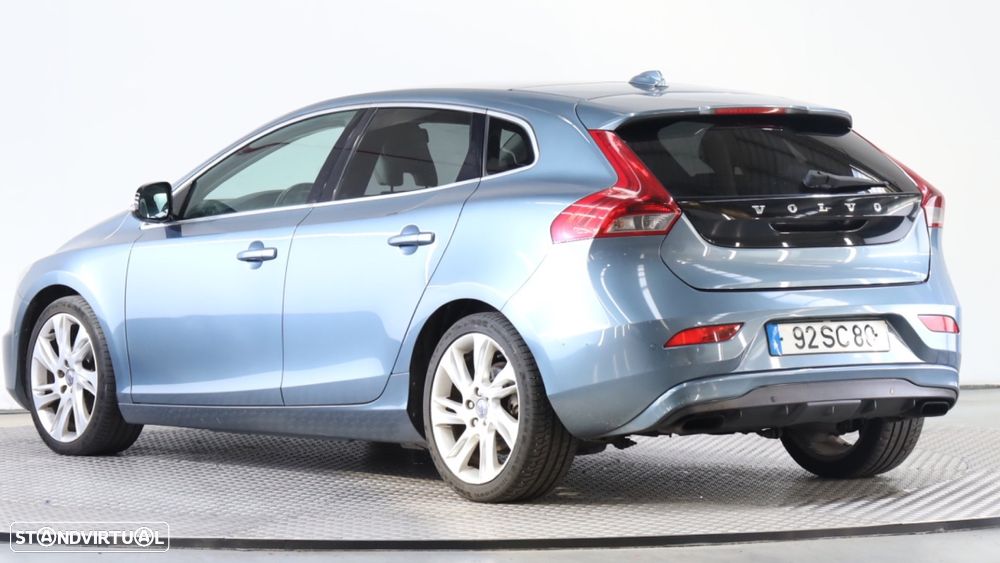 Volvo V40 1.6 D2 Momentum - 4