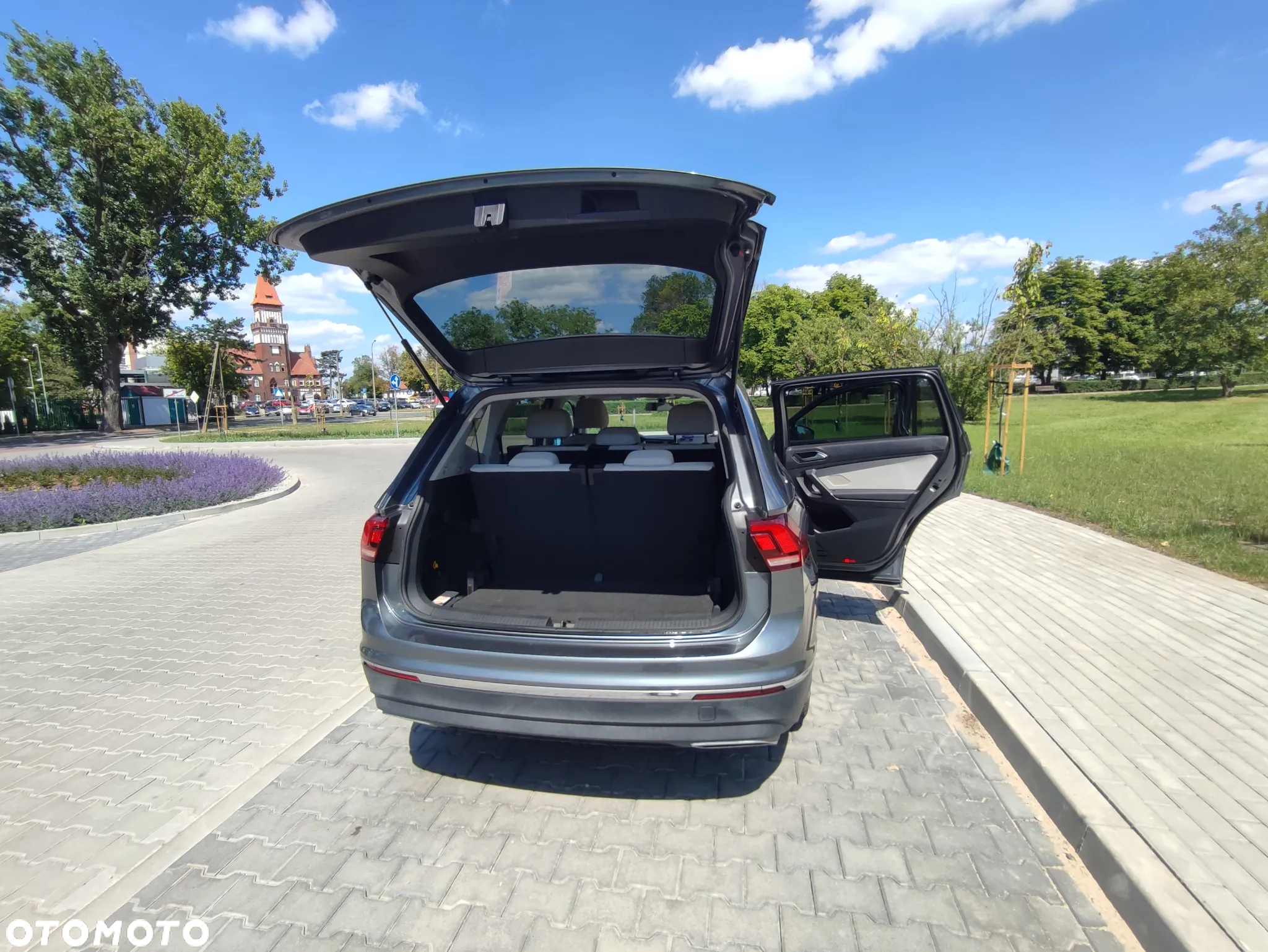 Volkswagen Tiguan Allspace - 15