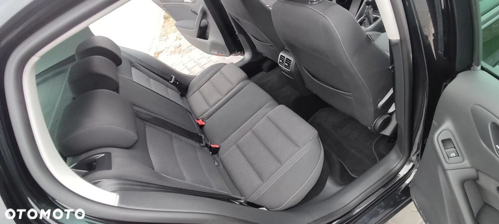 Volkswagen Golf 1.6 Comfortline - 26