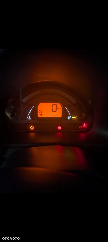 Citroën C2 1.4 Senso Drive VTR - 10