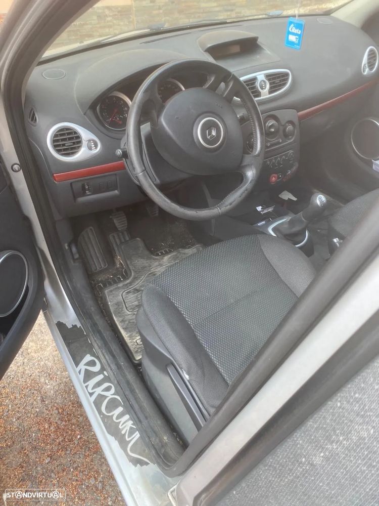 Renault Clio 1.2 16V Rip Curl II - 5