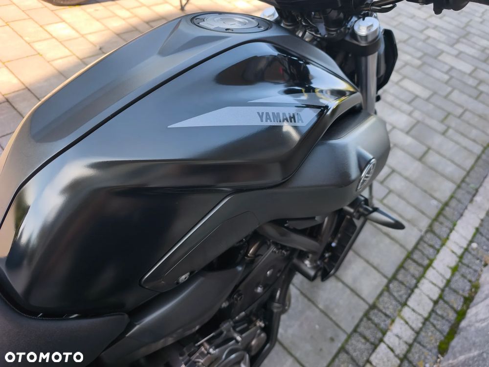Yamaha MT - 9