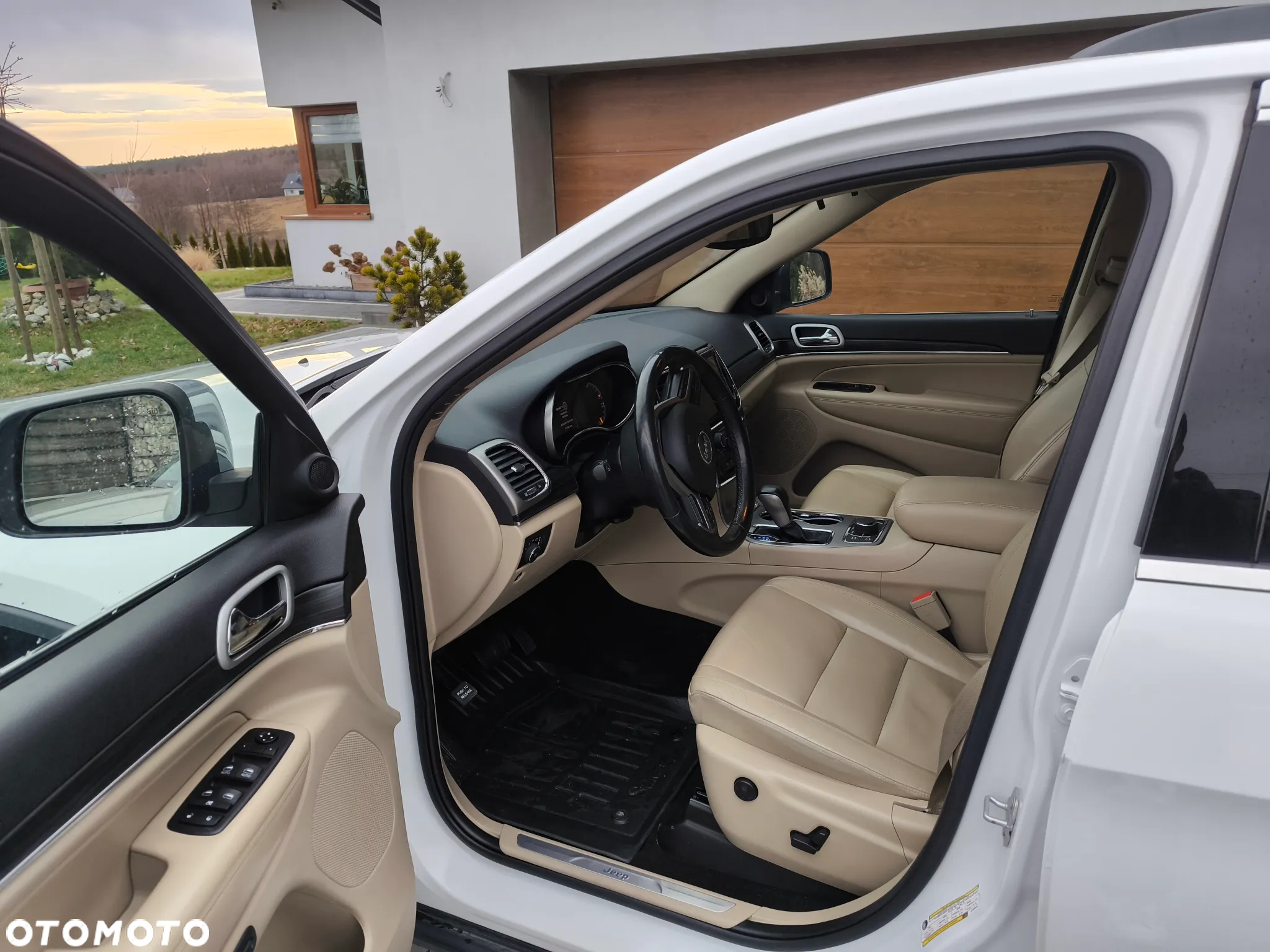 Jeep Grand Cherokee - 7