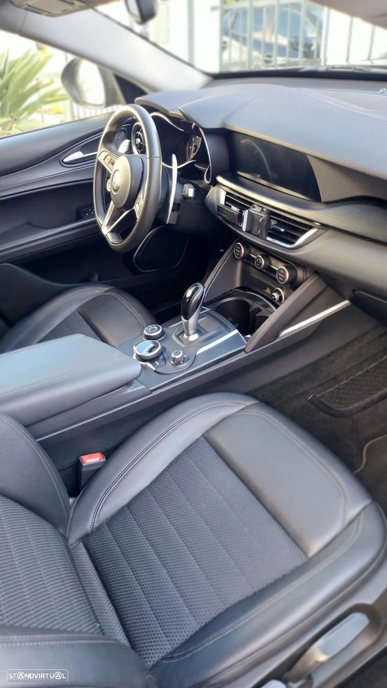 Alfa Romeo Stelvio 2.2 D Super AT8 - 6