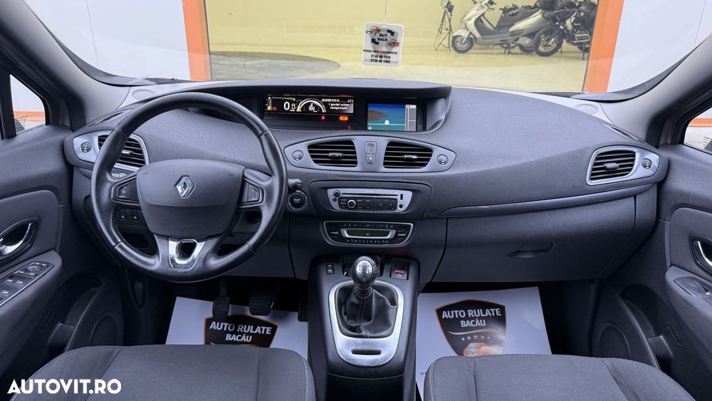 Renault Scenic - 8