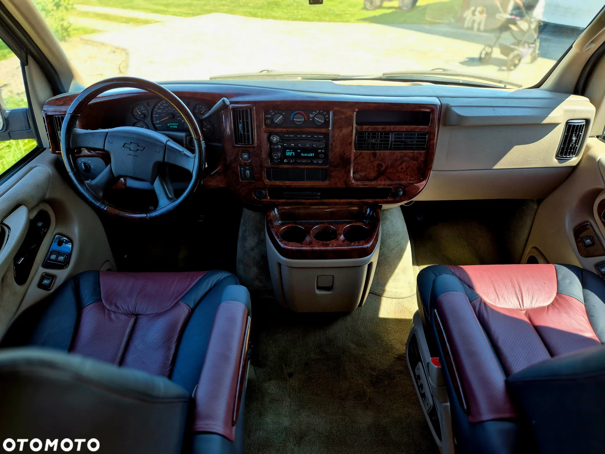 Chevrolet Express - 6