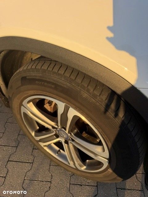 Mercedes-Benz GLC - 13