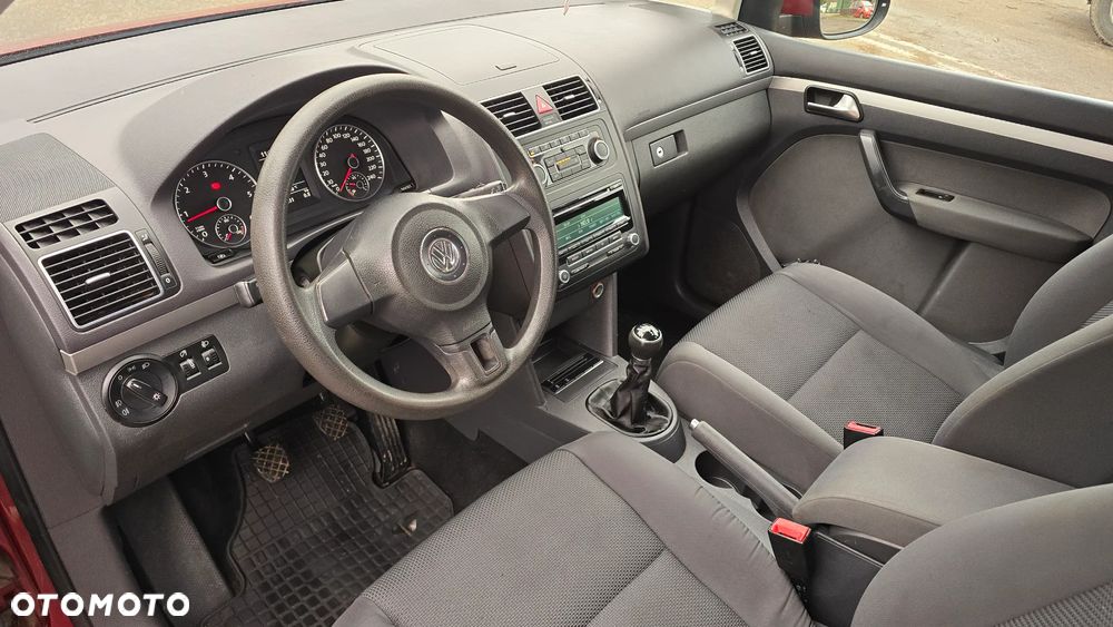 Volkswagen Touran 1.6 TDI DPF BlueMotion Technology Highline - 6