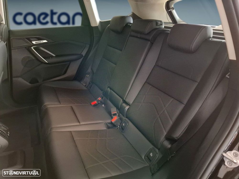 BMW iX1 eDrive20 - 14