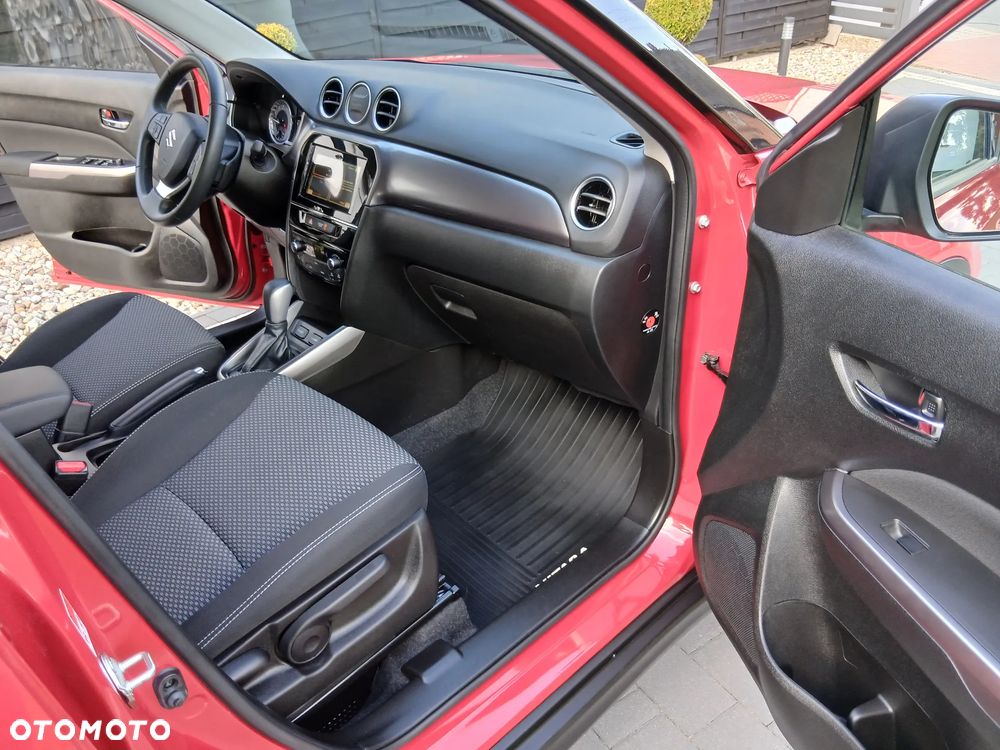 Suzuki Vitara 1.4 Boosterjet Hybrid Automatik Comfort - 24