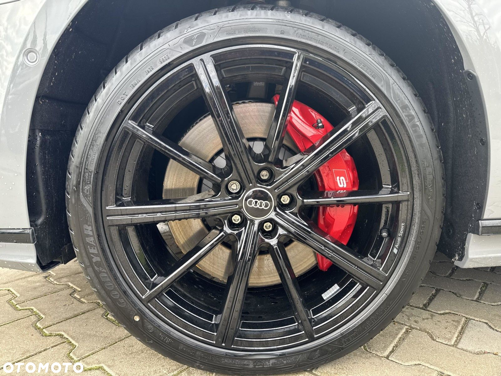 Audi S8 - 30