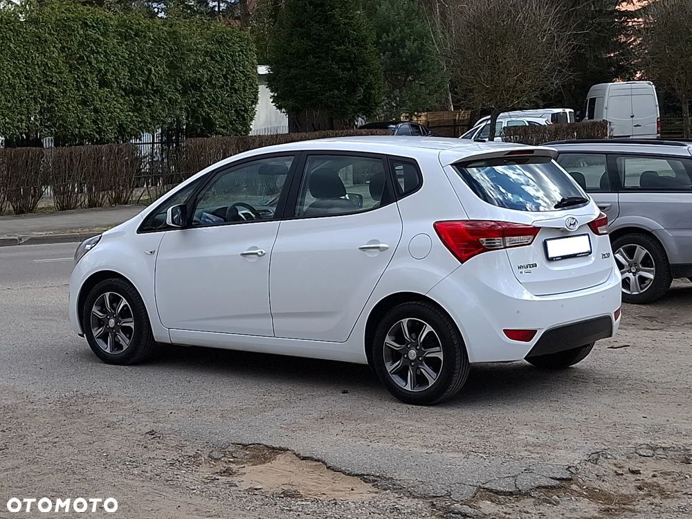 Hyundai ix20 1.4 blue YES Gold - 2