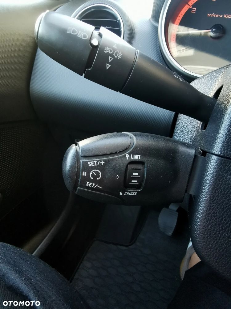 Peugeot 308 95 VTi Tendance - 17