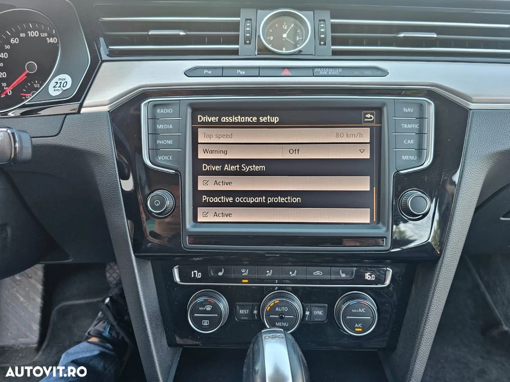 Volkswagen Passat Variant 2.0 BiTDI 4Mot DSG Highline - 11