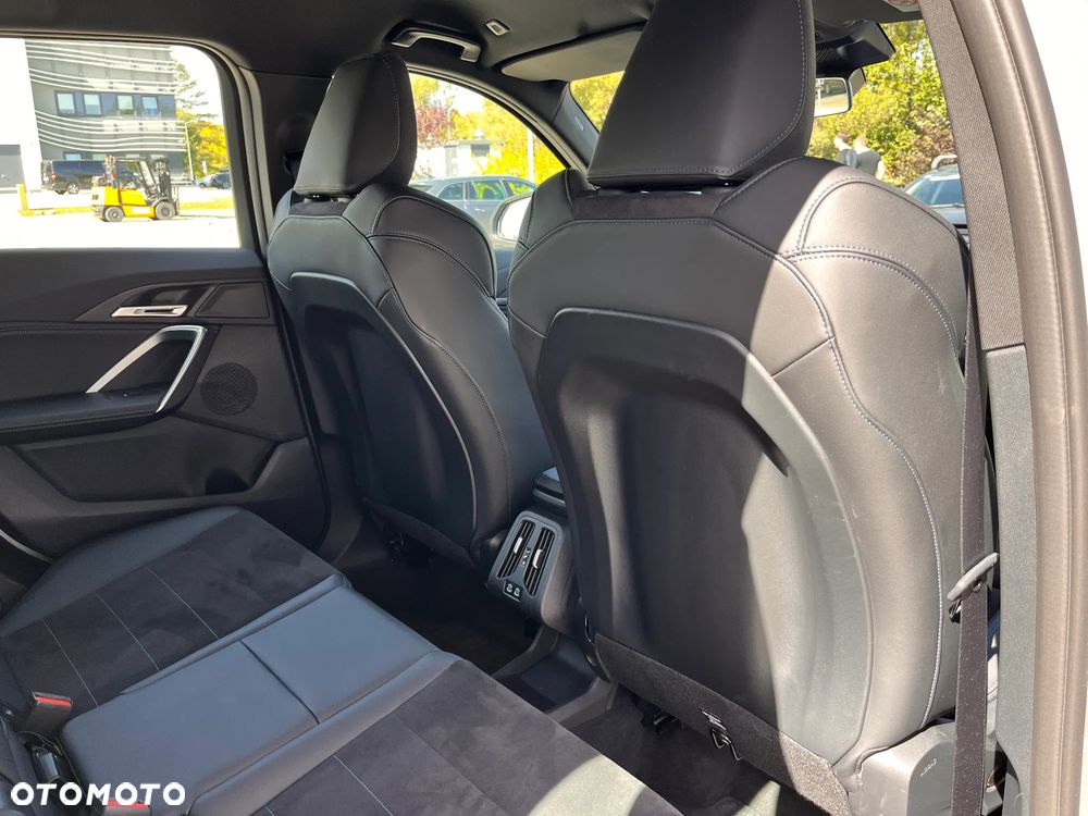 BMW X1 - 24