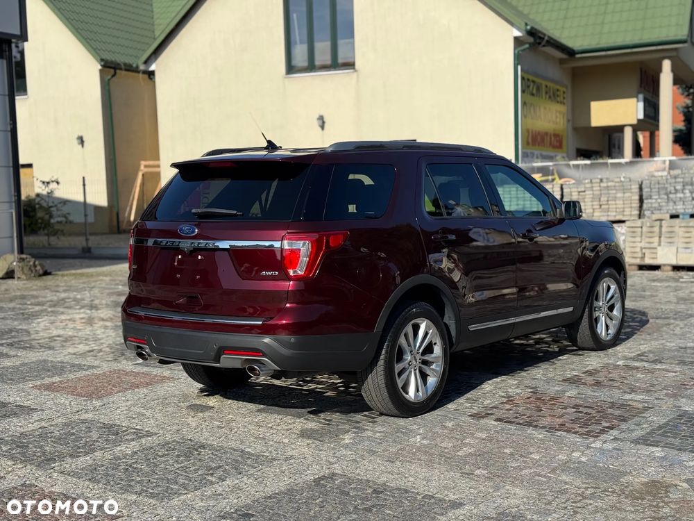 Ford Explorer - 22