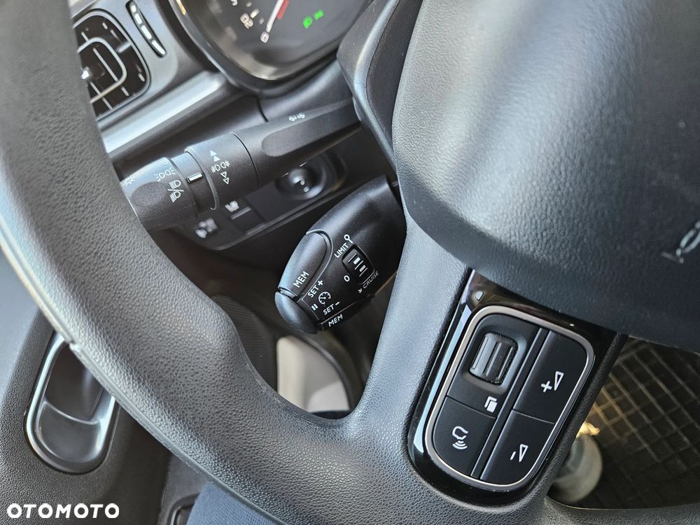 Citroën C3 Pure Tech 83 S&S PLUS - 24