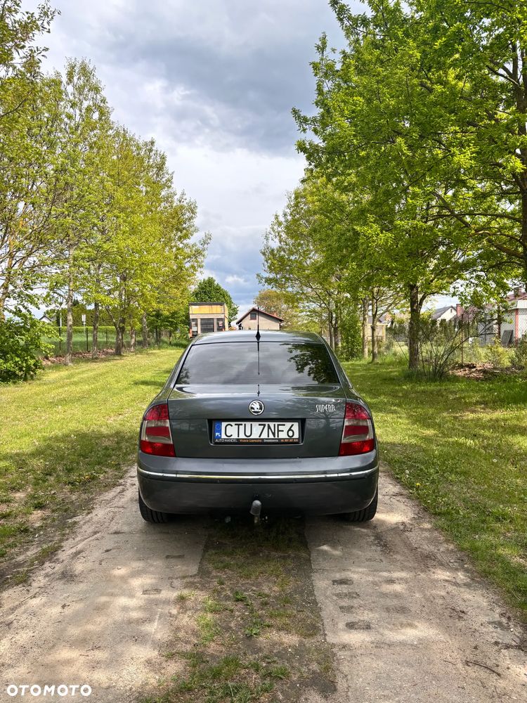 Skoda Superb 2.0 TDI DPF L&K - 6