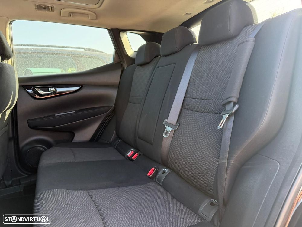 Nissan Qashqai 1.6 dCi Tekna - 16