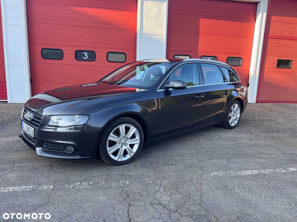 Audi A4 Avant - 1