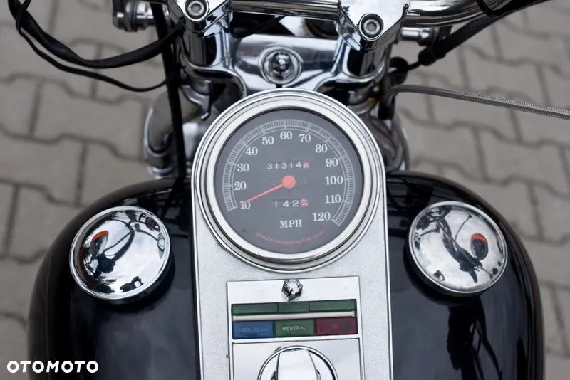 Harley-Davidson Softail Springer Classic - 35