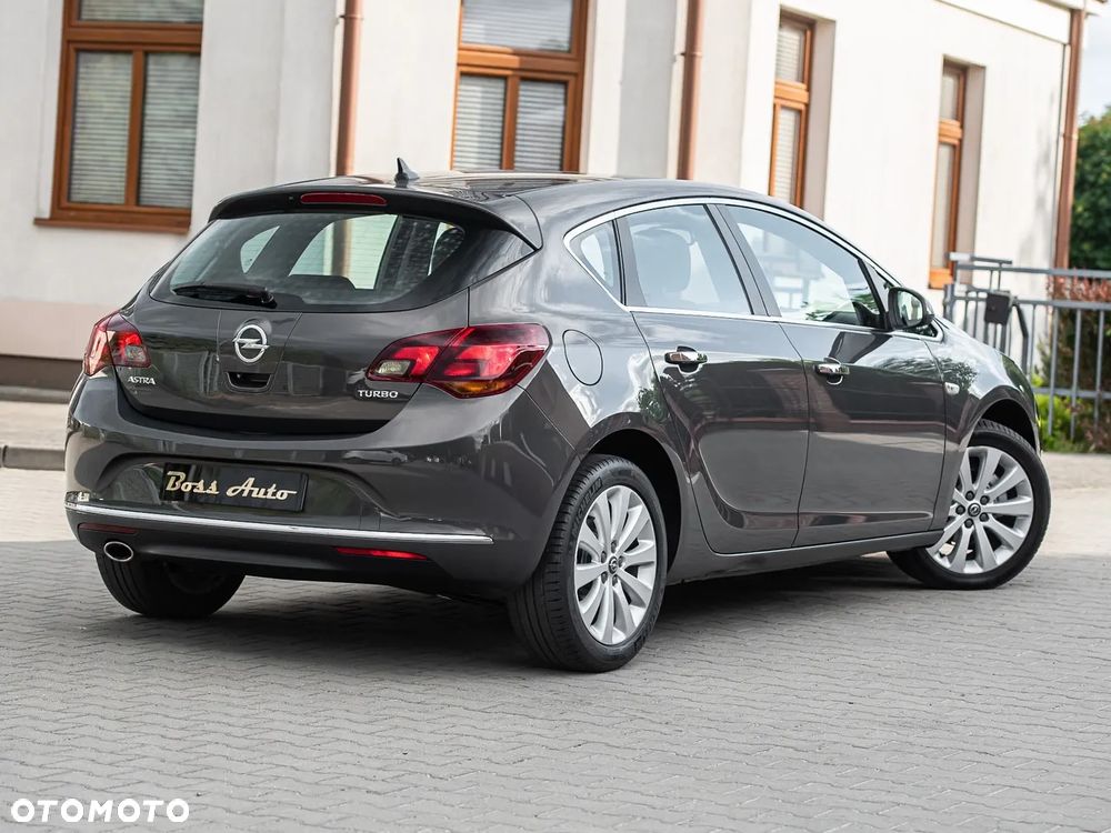 Opel Astra 1.4 Turbo Cosmo - 14