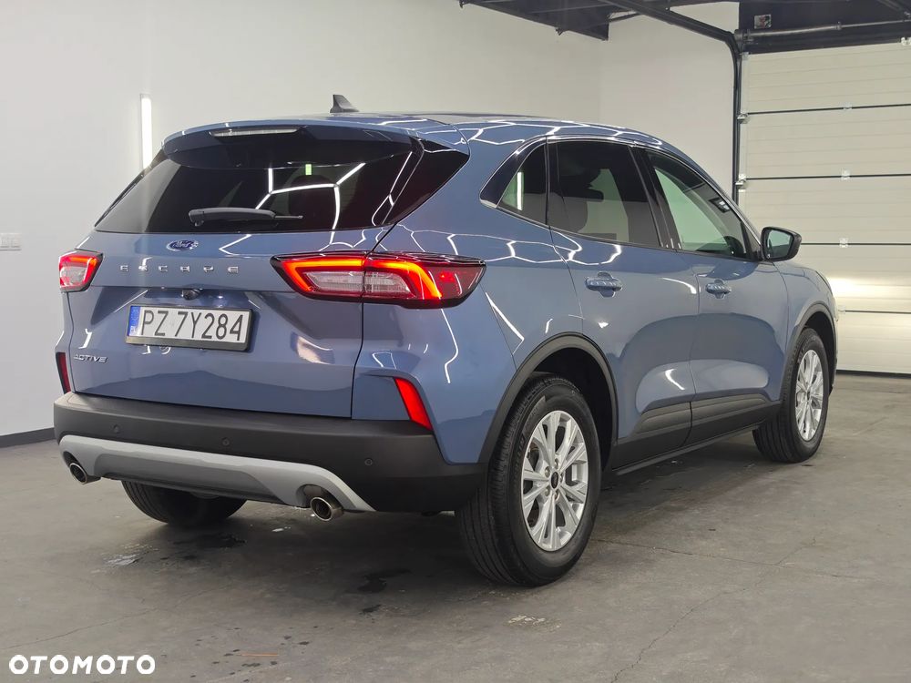 Ford Kuga 1.5 EcoBoost ST-LINE - 24