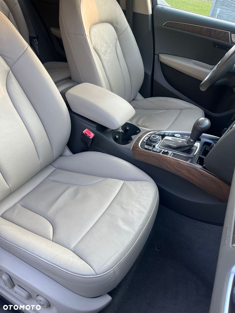 Audi Q5 3.2 FSI Quattro S tronic - 11
