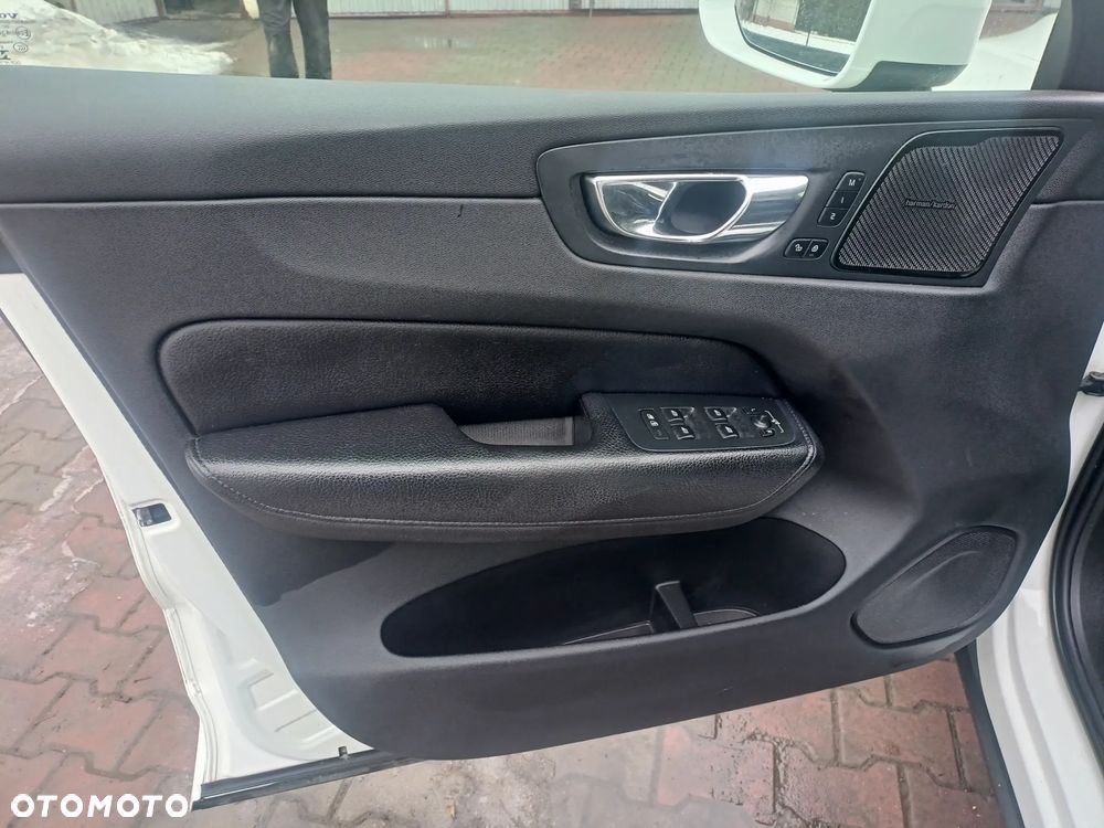 Volvo XC 60 D4 AWD Geartronic Inscription - 17