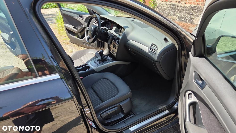 Audi A4 Limousine - 21