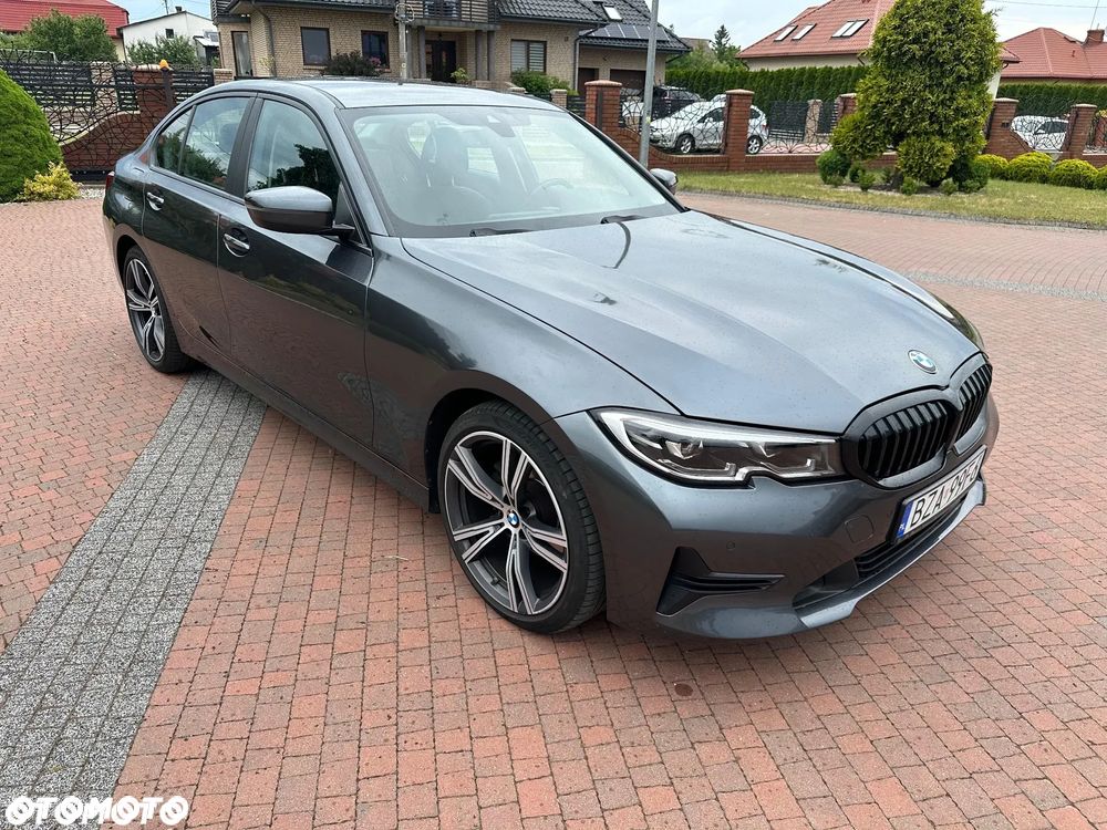 BMW Seria 3 318d Edition Luxury Line Purity
