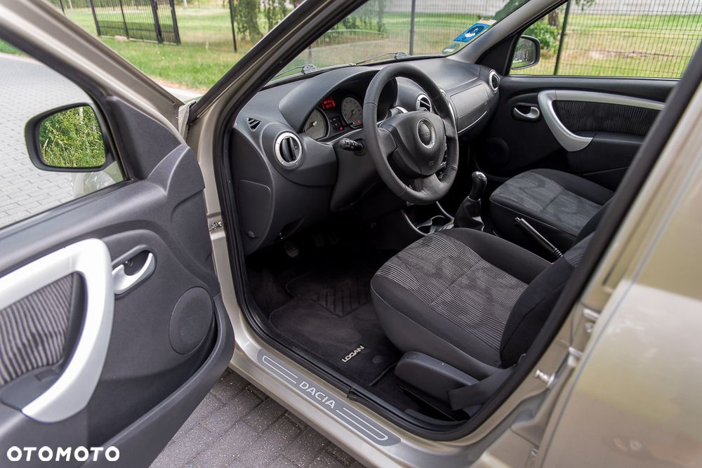 Dacia Logan 1.6 16V Laureate BL - 30