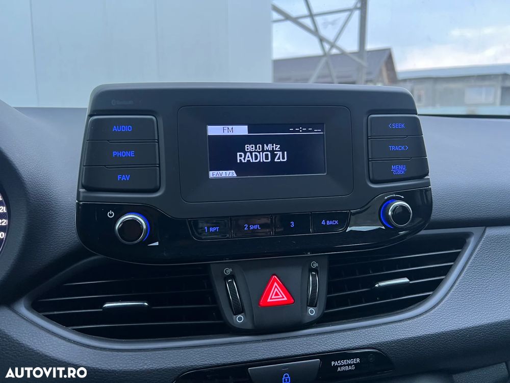 Hyundai i30 1.5 110CP 5DR M/T Comfort - 12