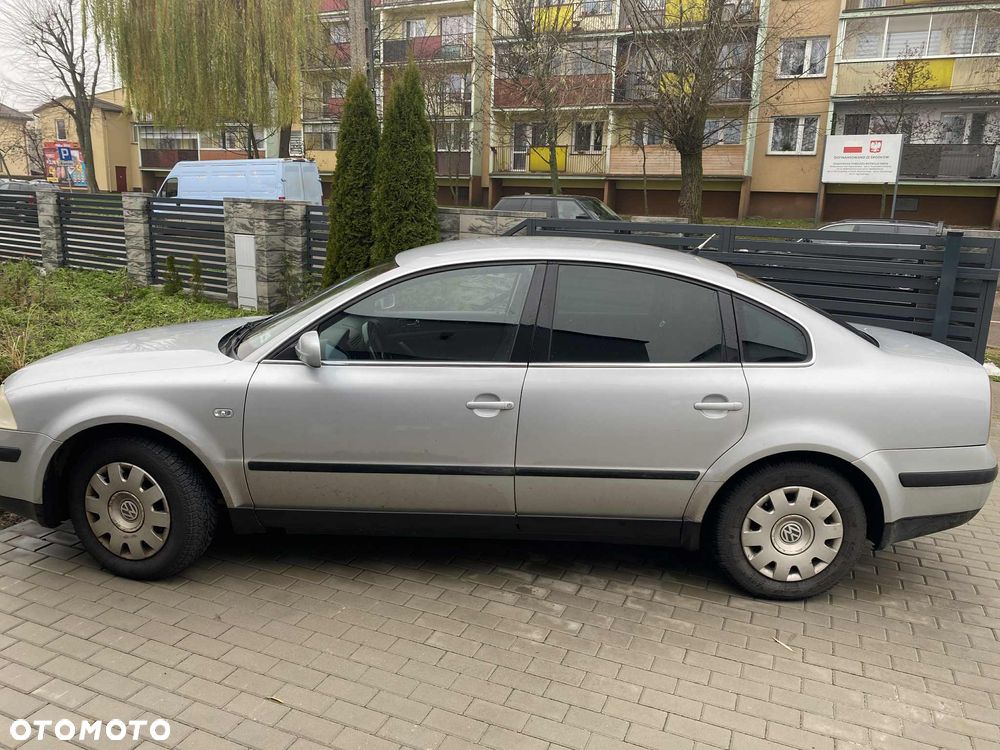 Volkswagen Passat 1.9 TDI - 1