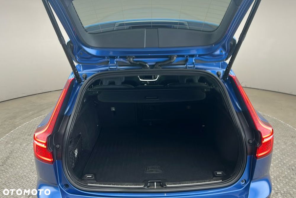 Volvo V60 B4 D R-Design - 16