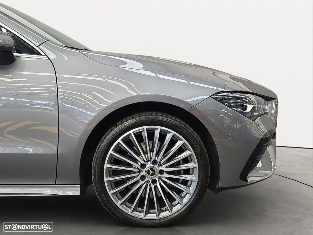 Mercedes-Benz CLA 250 e Shooting Brake AMG Line - 4