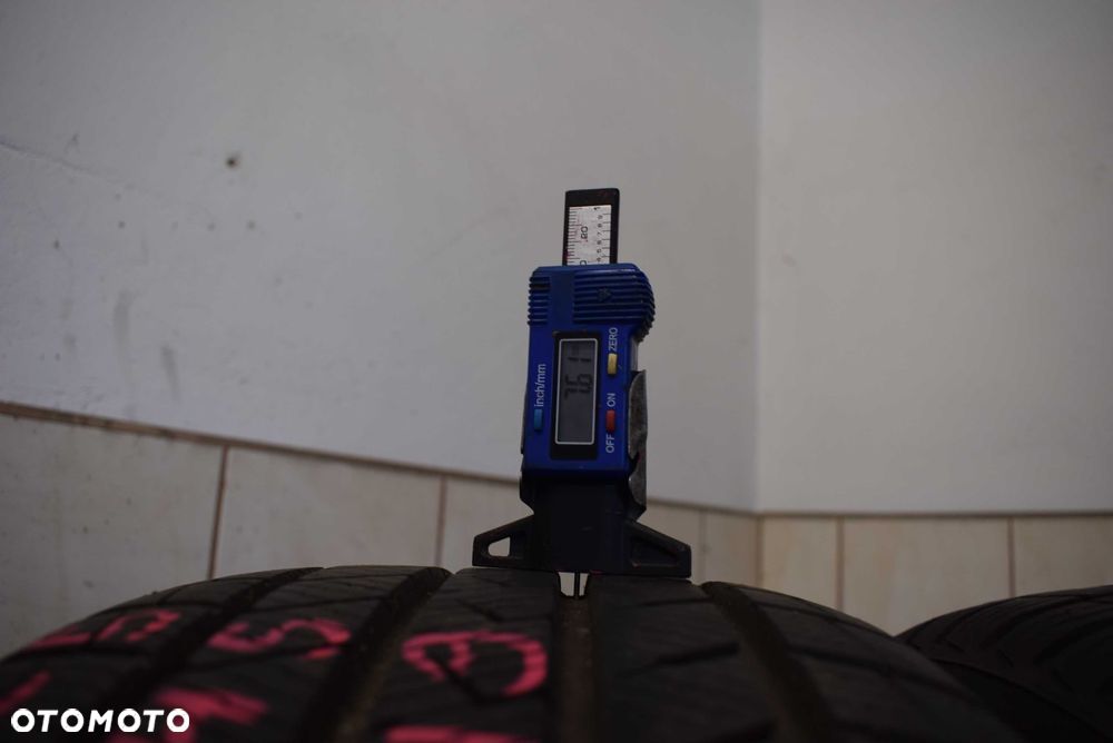 R19 225/45 Vredestein Quatrac Pro - 5