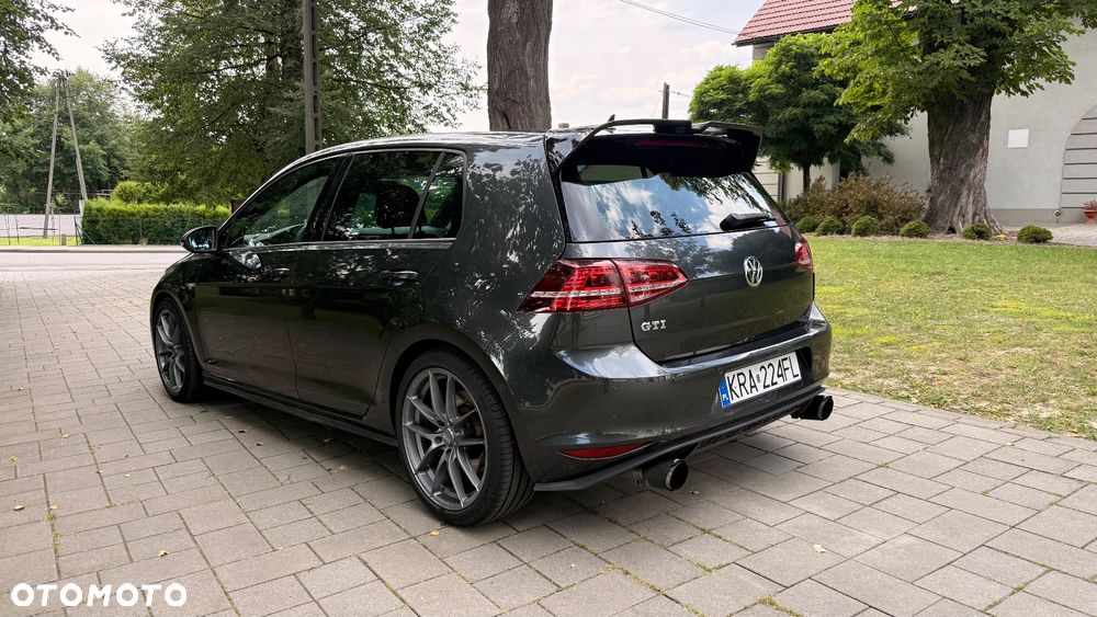 Volkswagen Golf GTI BlueMotion Technology - 4