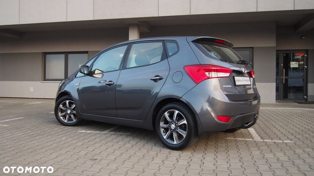 Kia Venga 1.4 CVVT Business Line - 12