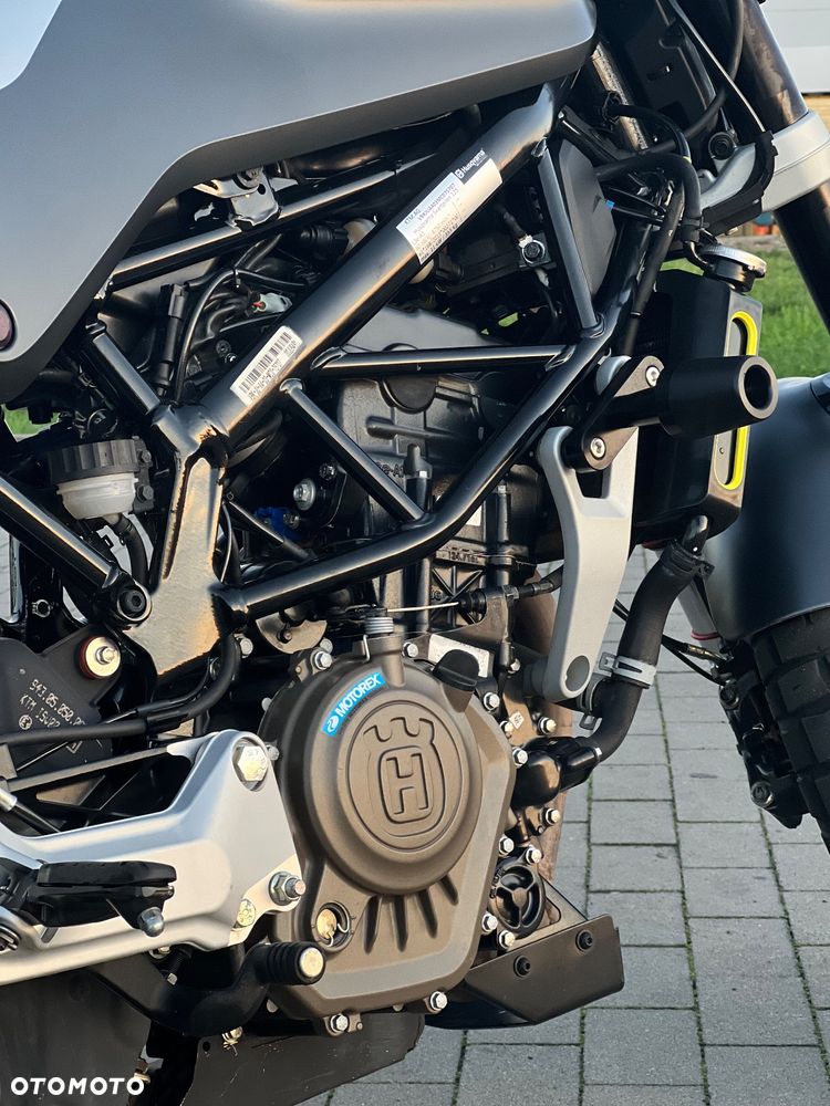 Husqvarna Svartpilen - 19