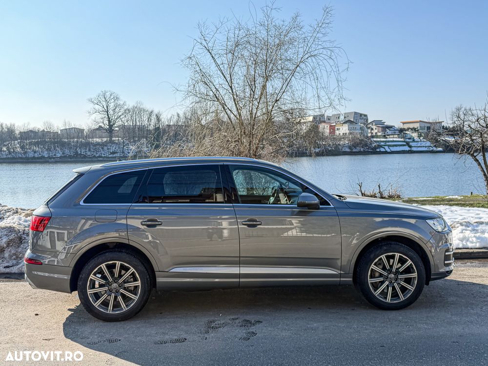 Audi Q7 3.0 TFSI Quattro Tip - 6