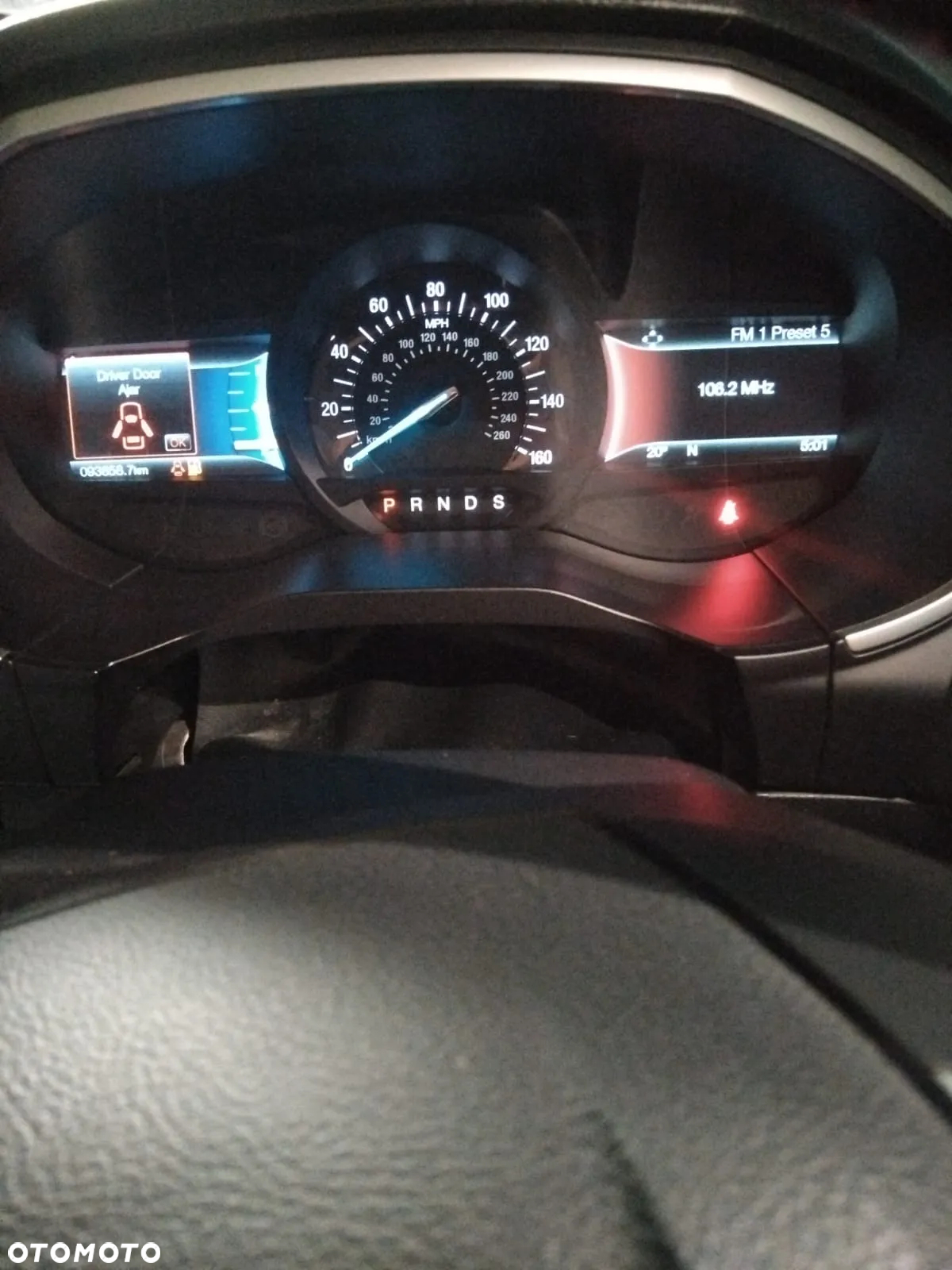 Ford Edge - 32