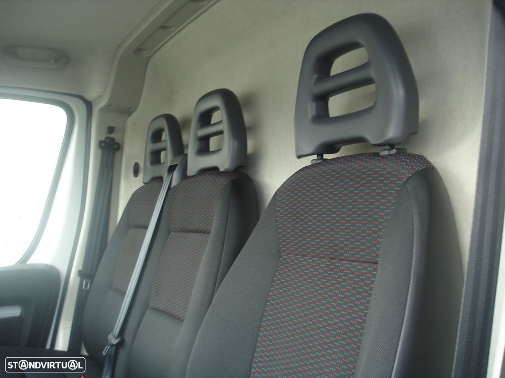 Peugeot Boxer 2.0 BlueHDi 333 L2 CD - 14