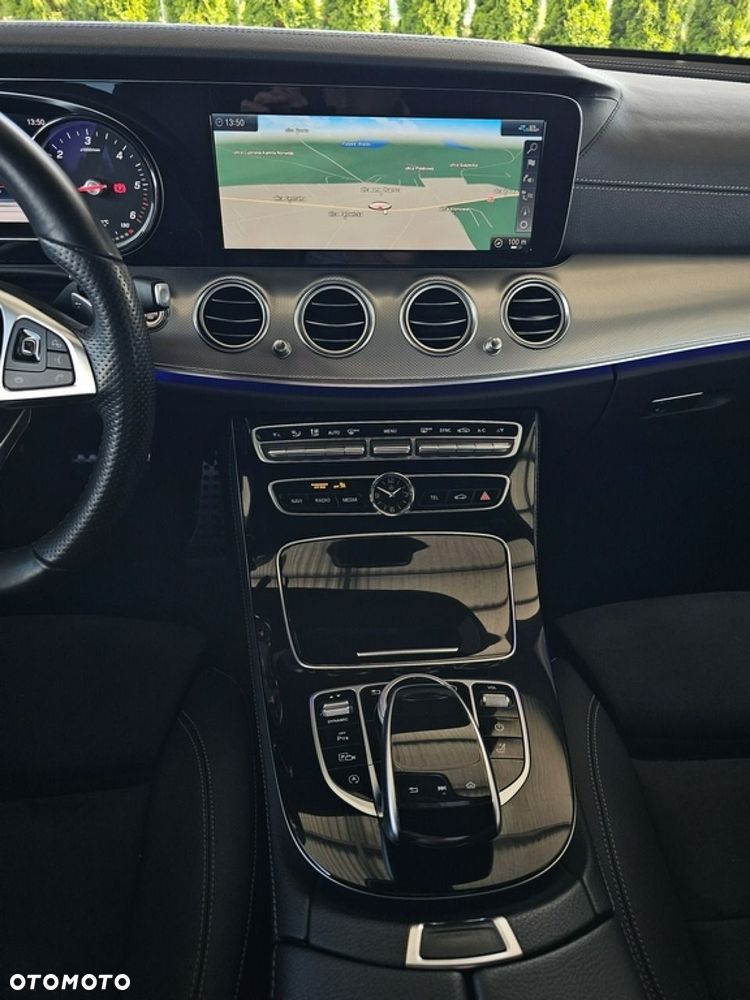 Mercedes-Benz Klasa E - 18