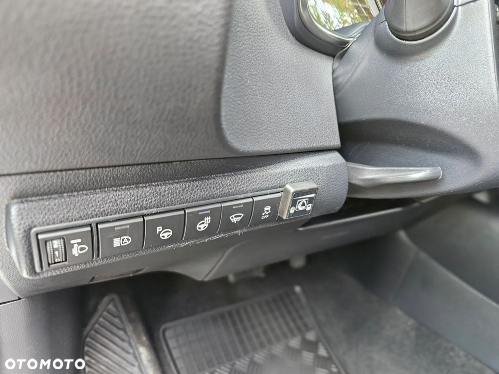 Toyota Corolla 1.8 Business Edition - 23