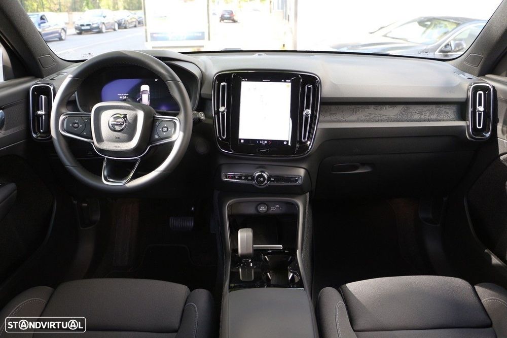 Volvo XC 40 Recharge Plus - 11