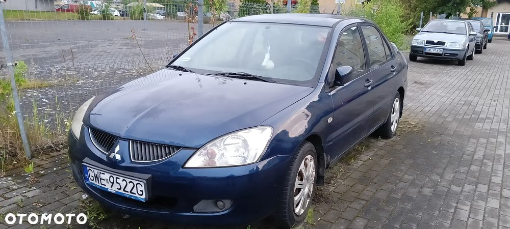 Mitsubishi Lancer 1.6 Comfort - 1